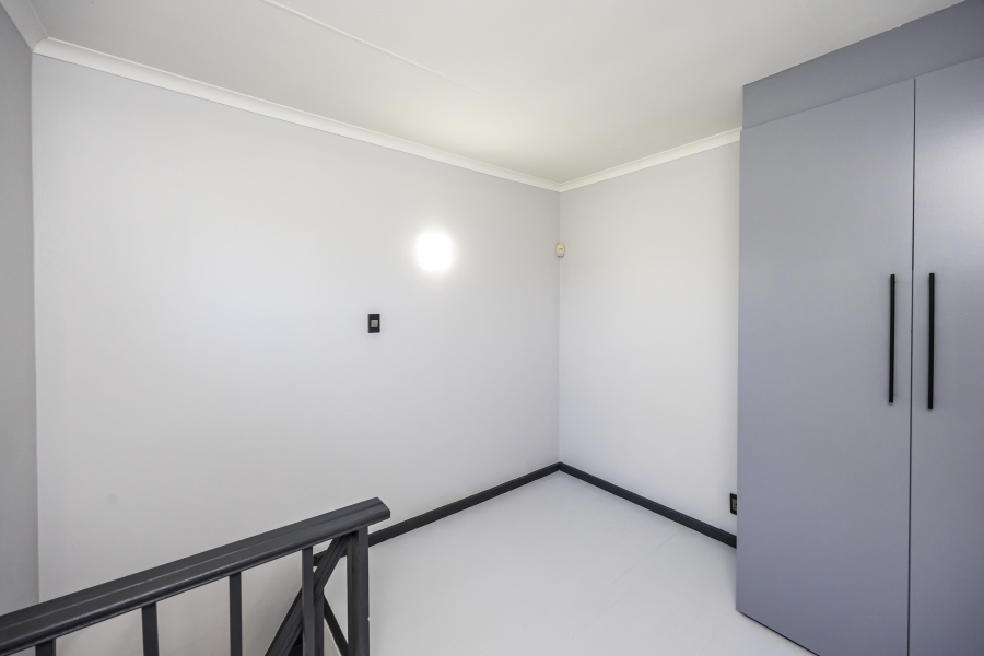 To Let 3 Bedroom Property for Rent in Beacon Bay Eastern Cape